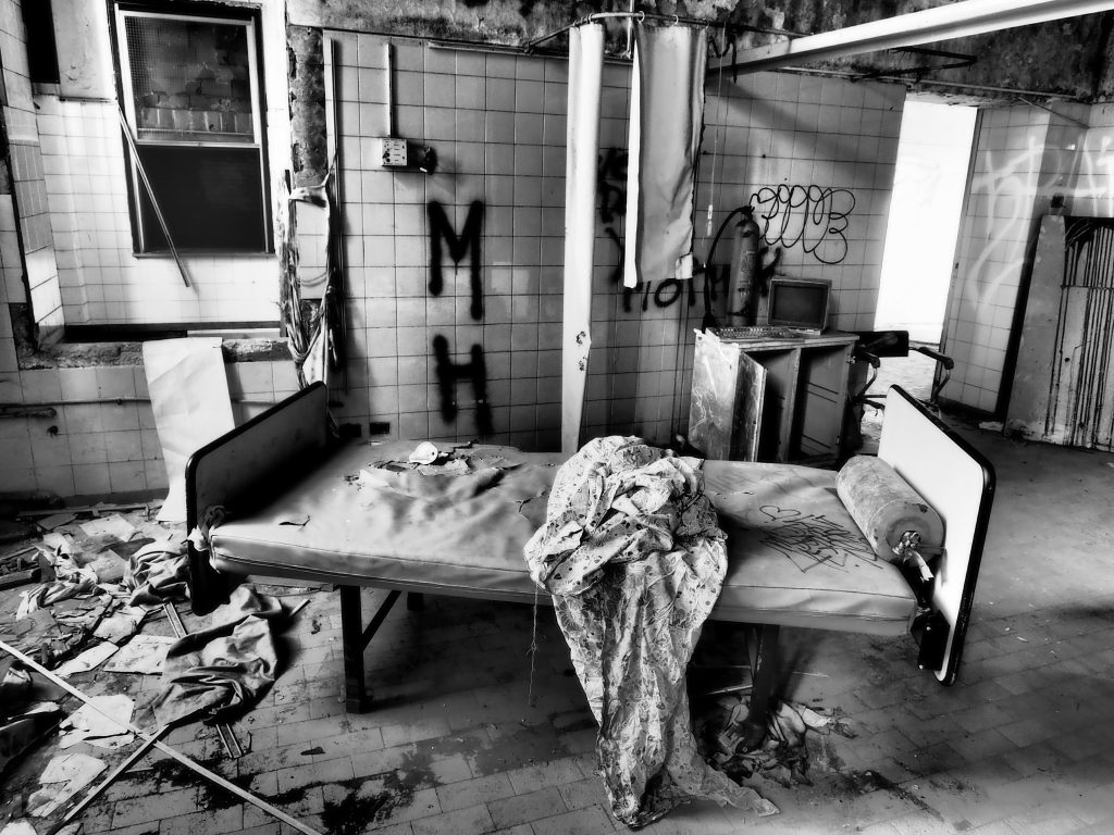 manicomio letto e disturbi mentali