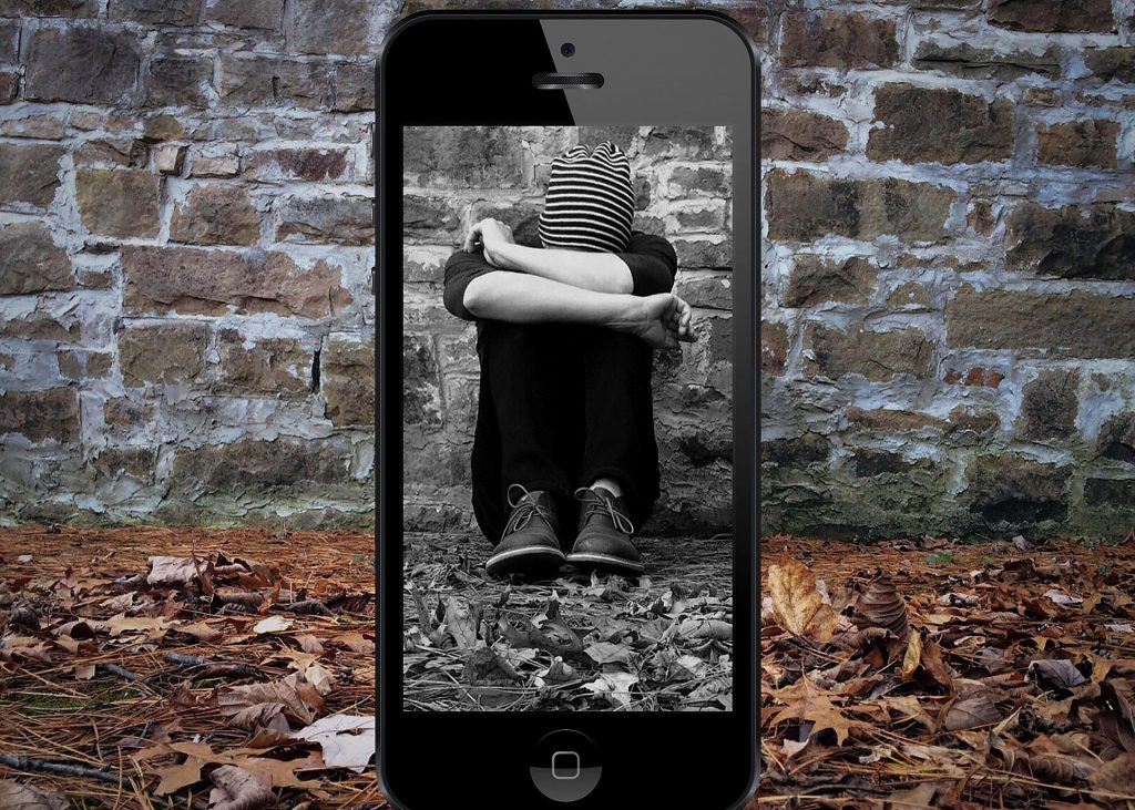 cyberbullismo tra adolescenti